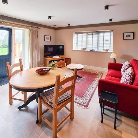 Luxury Lodge @ Ewen Barn - Private 5* Retreat Cirencester Kültér fotó