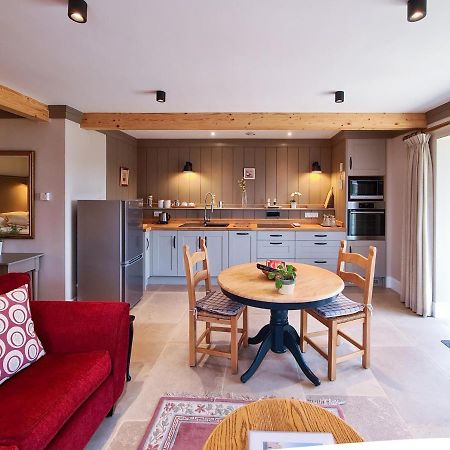 Luxury Lodge @ Ewen Barn - Private 5* Retreat Cirencester Kültér fotó