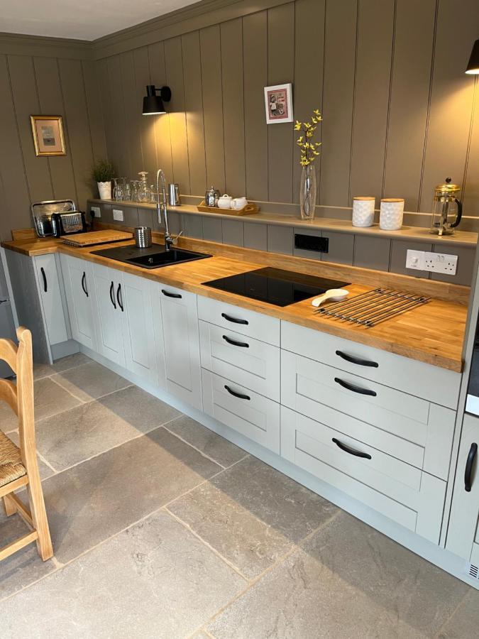 Luxury Lodge @ Ewen Barn - Private 5* Retreat Cirencester Kültér fotó