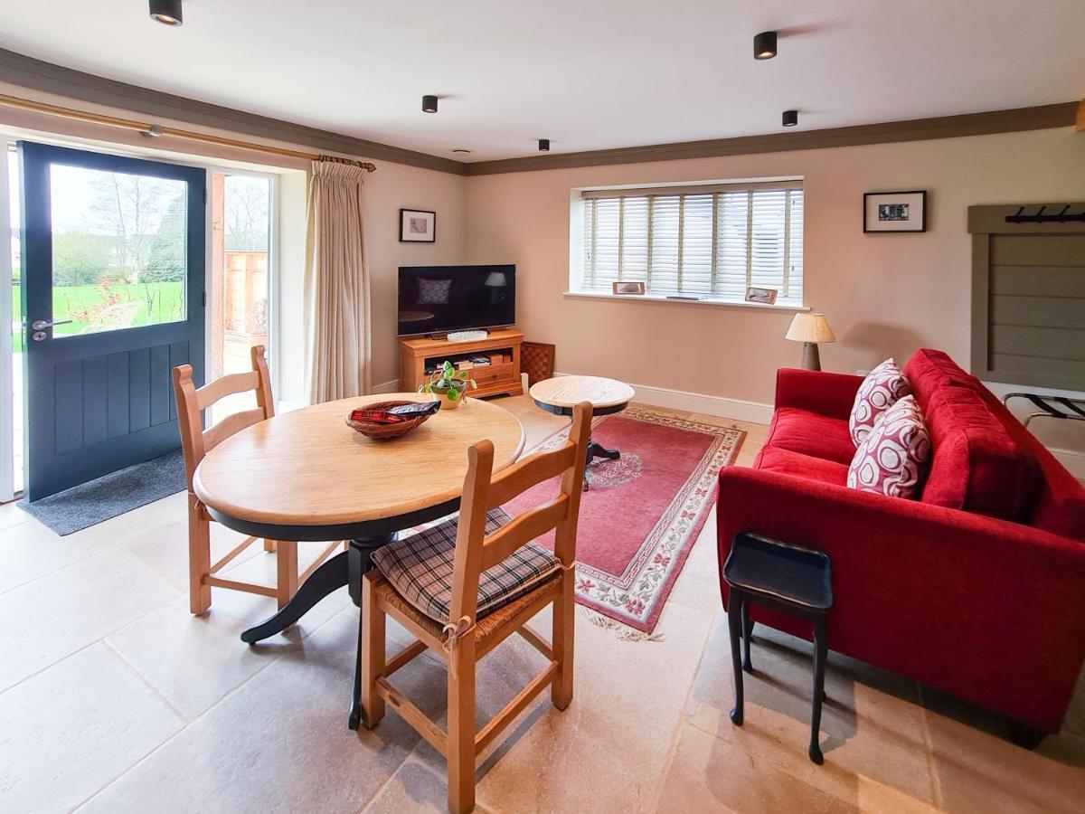 Luxury Lodge @ Ewen Barn - Private 5* Retreat Cirencester Kültér fotó